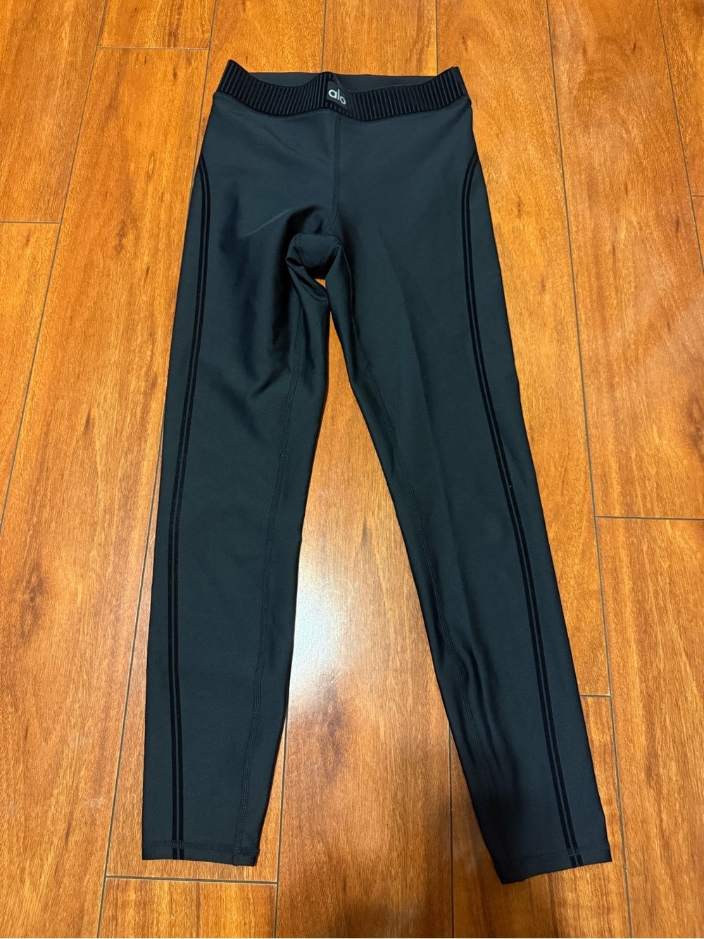 ALO Yoga Black Leggings with Subtle Stripe Waistband